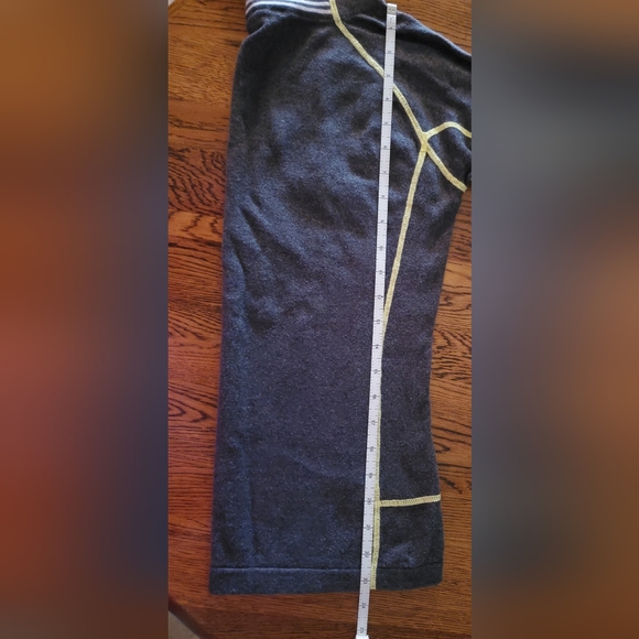 Lisa Todd gray long sleeve elevated tee. Reduced - Picture 8 of 8